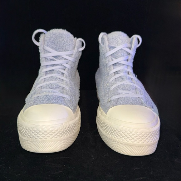 Converse Women's Sneakers in Light Blue and White - Picture 5 of 10